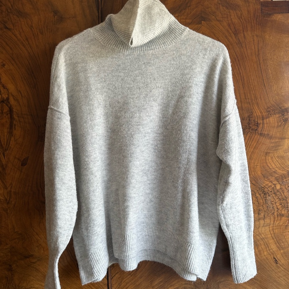 Vince Camuto Light Gray Turtleneck Sweater